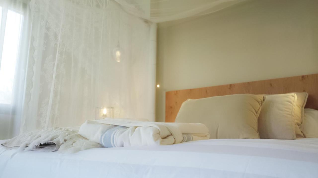 Elysian Luxury Hotel And Spa Каламата Екстериор снимка