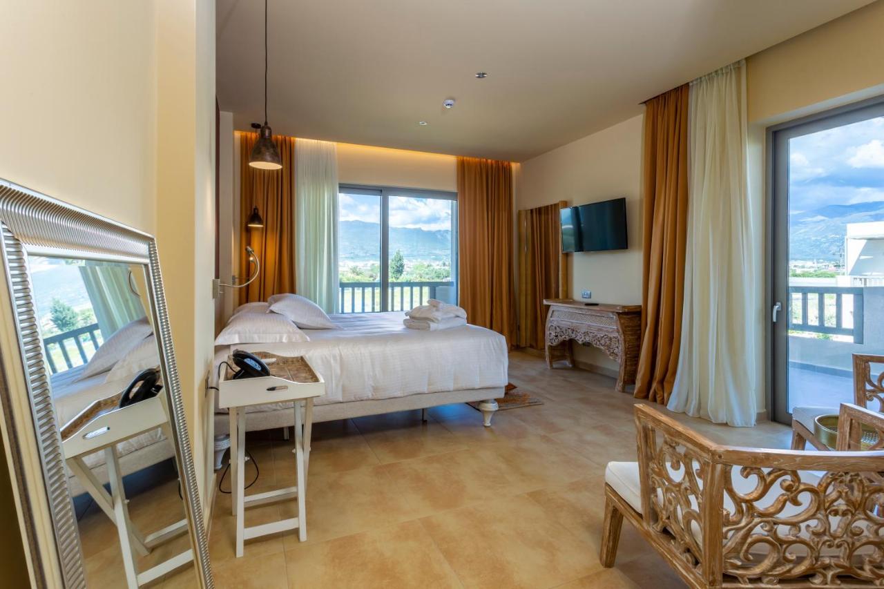 Elysian Luxury Hotel And Spa Каламата Екстериор снимка