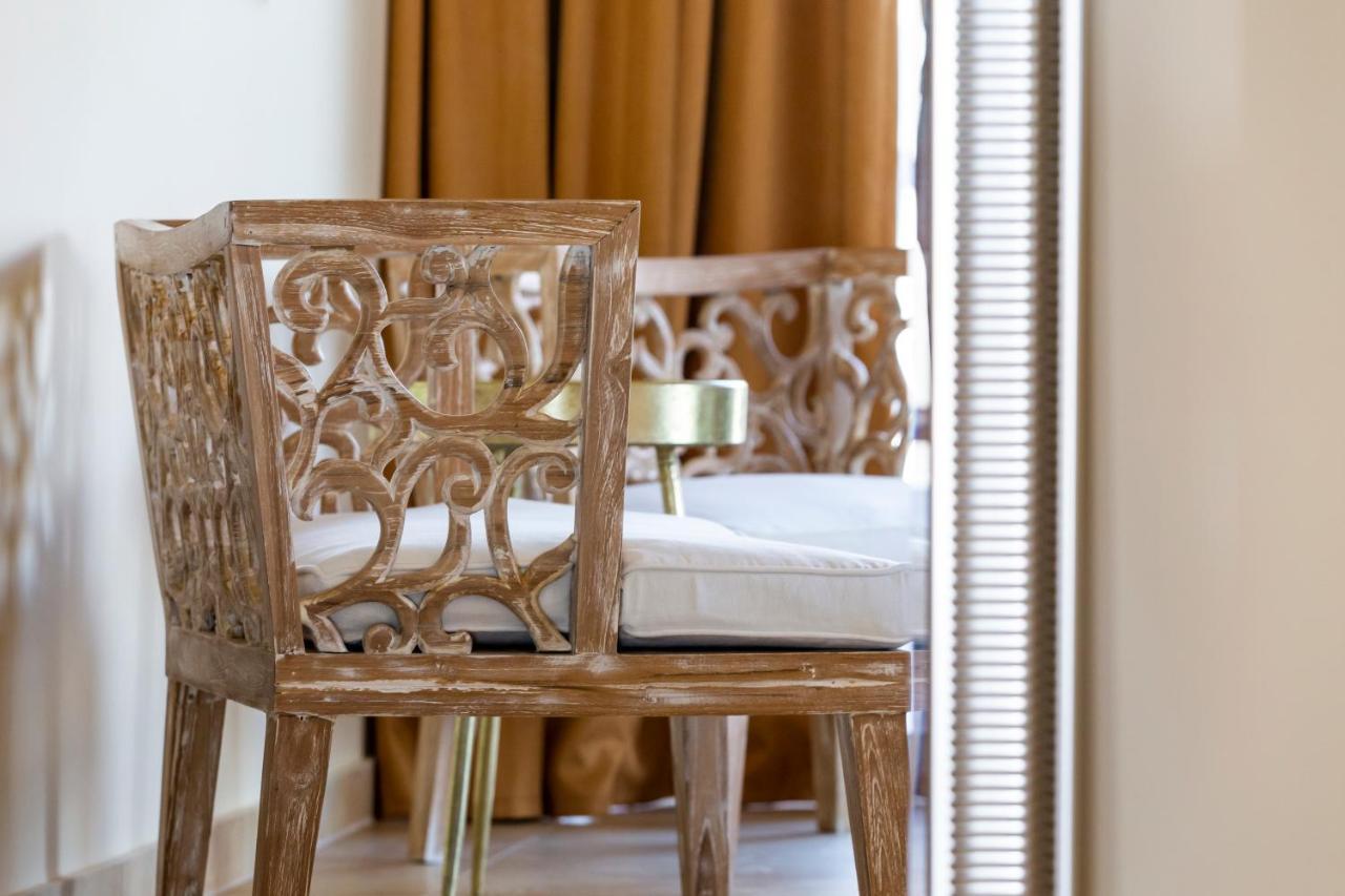 Elysian Luxury Hotel And Spa Каламата Екстериор снимка