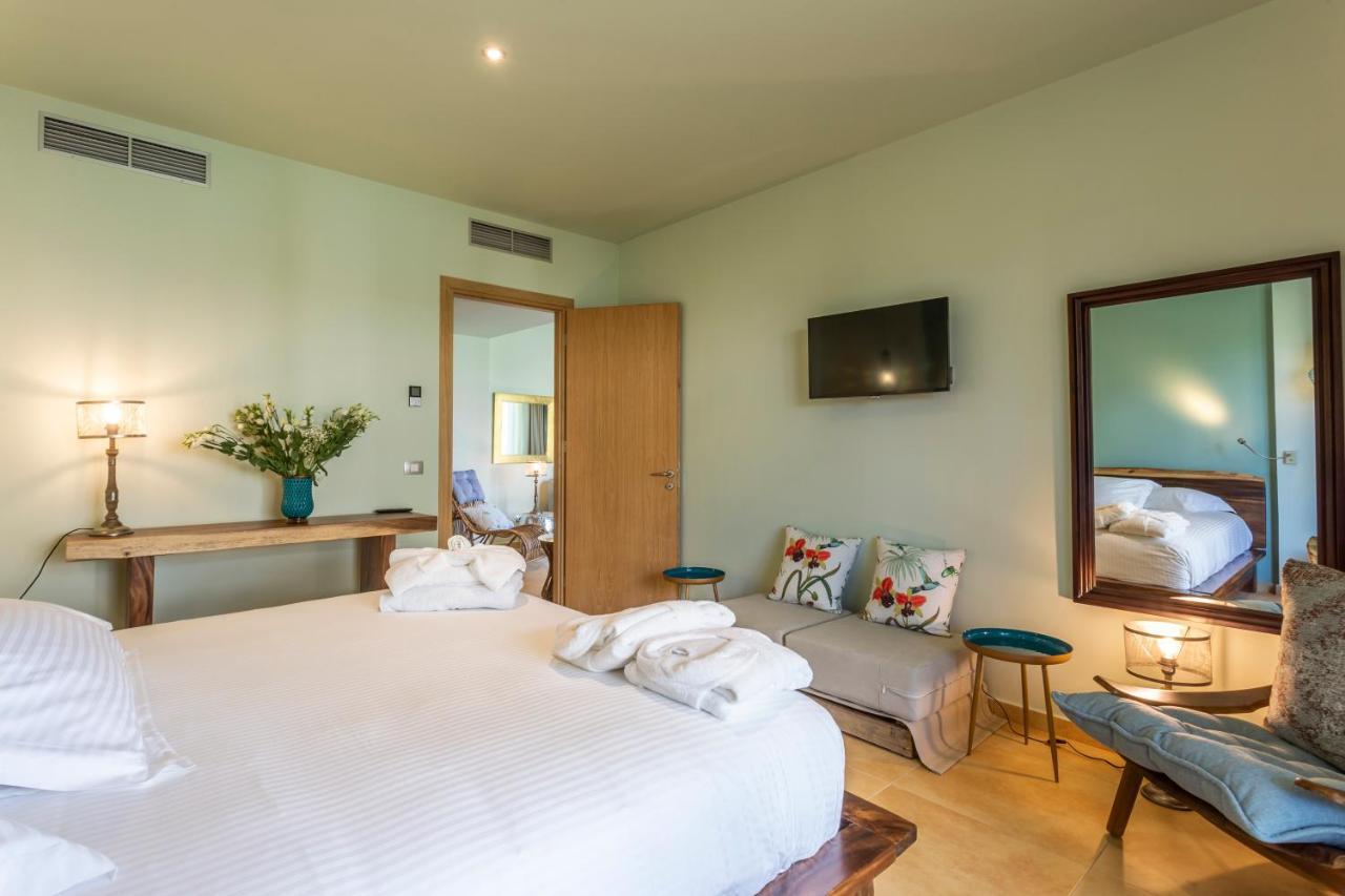 Elysian Luxury Hotel And Spa Каламата Екстериор снимка
