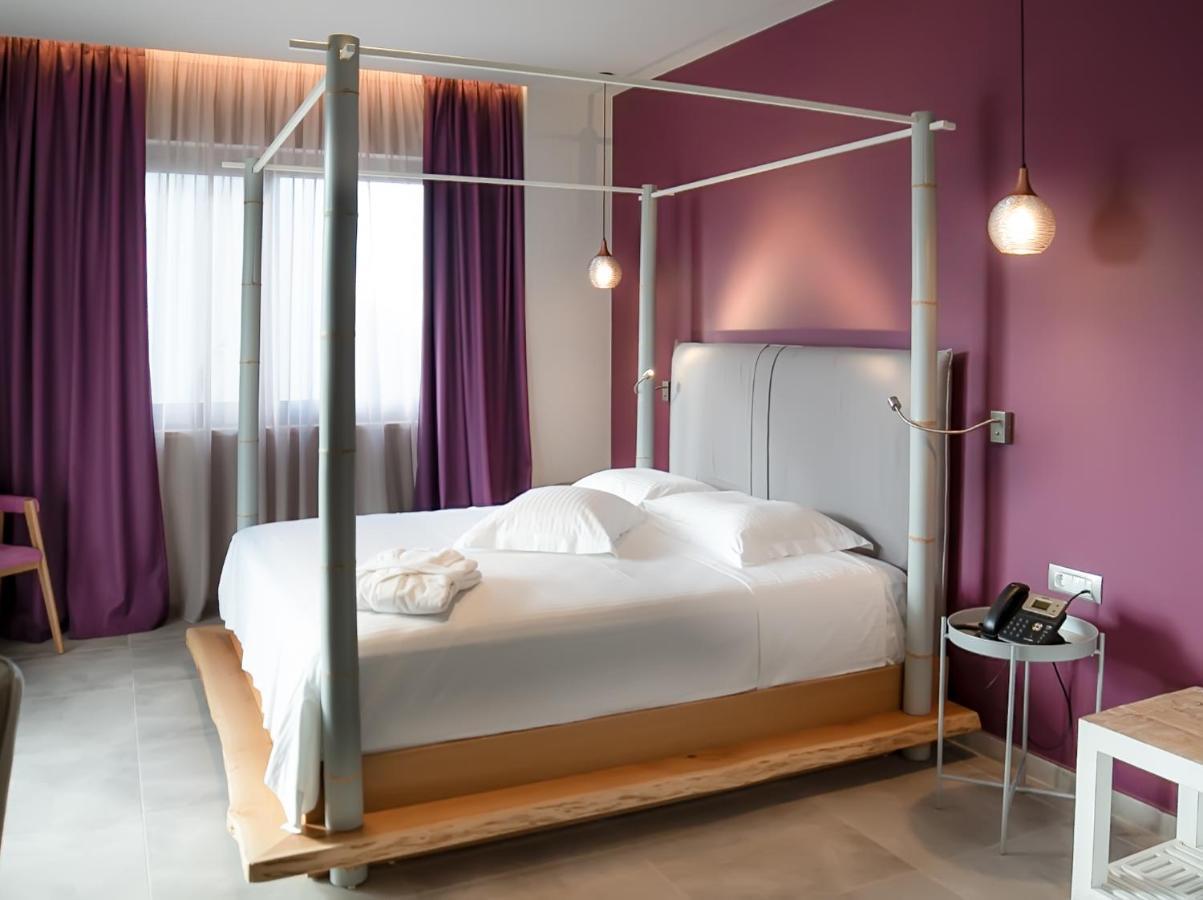 Elysian Luxury Hotel And Spa Каламата Екстериор снимка