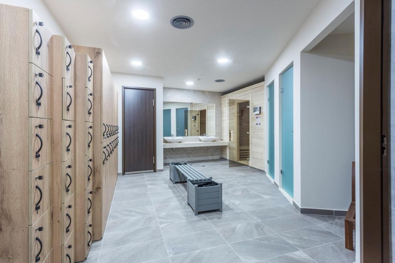 Elysian Luxury Hotel And Spa Каламата Екстериор снимка