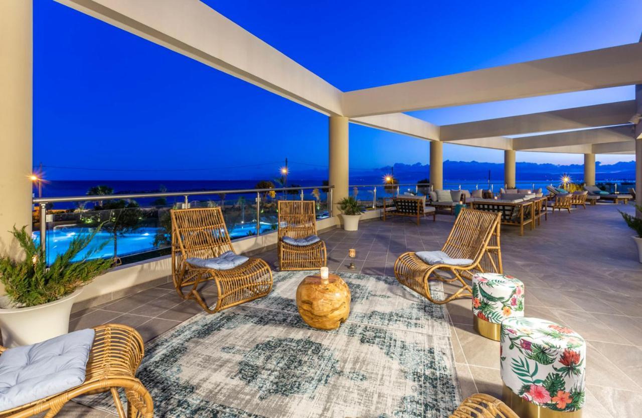 Elysian Luxury Hotel And Spa Каламата Екстериор снимка
